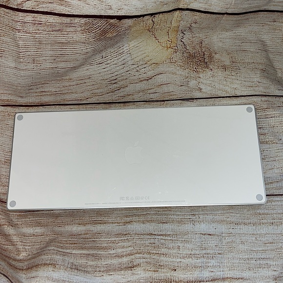 Apple Magic Keyboard A1644 - Picture 2 of 8